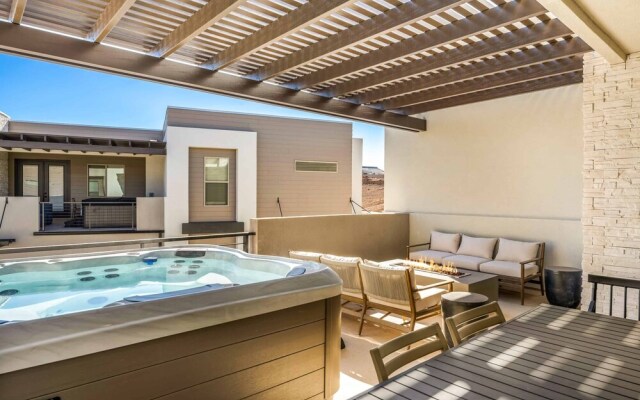 Sixteen Sandals 4 Bedroom Townhouse