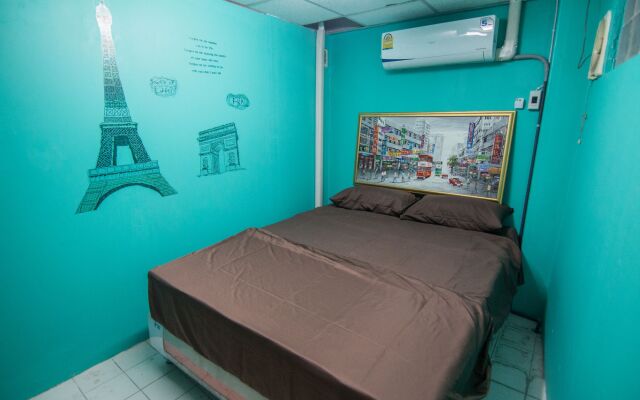 VR Hostel