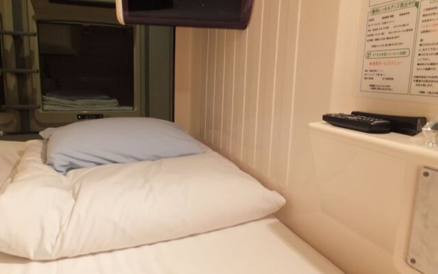 Sauna & Capsule Hotel Wellbe Sakae