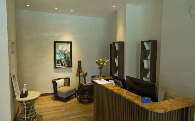Radisson Blu Hotel & Residence, Nairobi Arboretum
