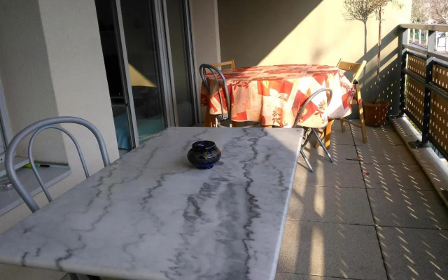 Appartement F3 Avec Parking Privee