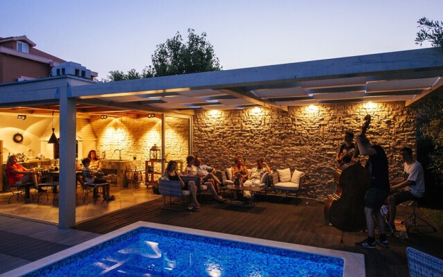 Villa Mirakul