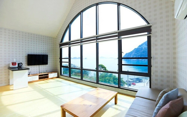 Geoje Island the Grace Pension