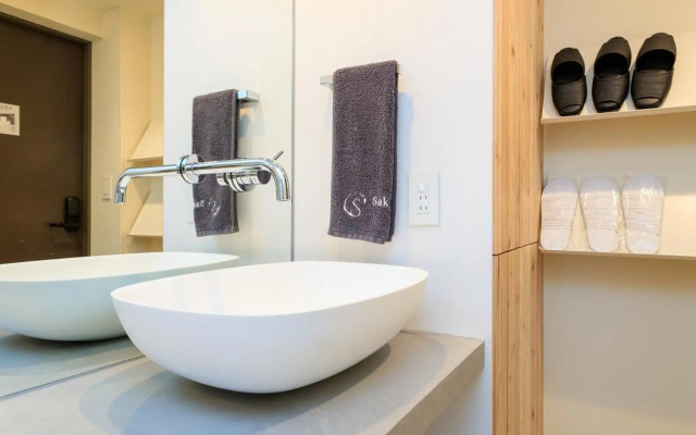 Sakura Cross Hotel Uenoiriya Annex – Bathroom – Tokyo