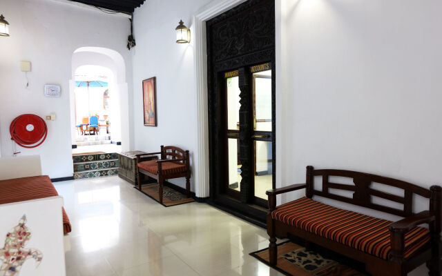 Tausi Palace Hotel