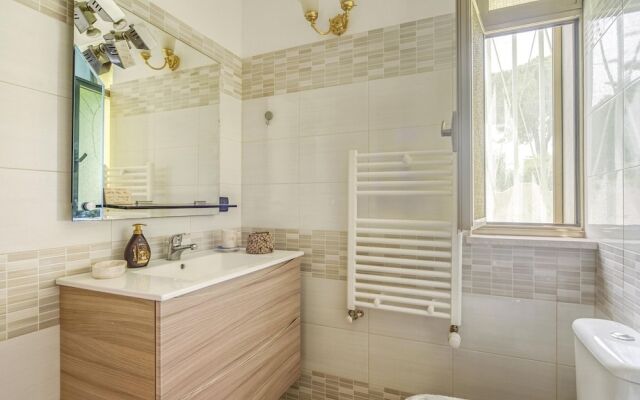 Traditional Holiday Home in Fontane Bianche With Pool