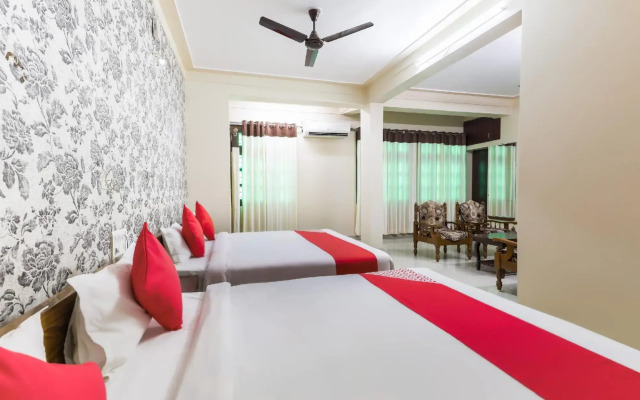 Hotel Girnar