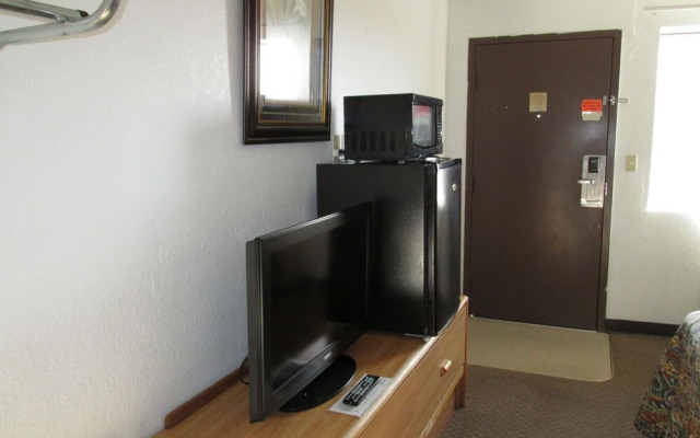 Motel 10