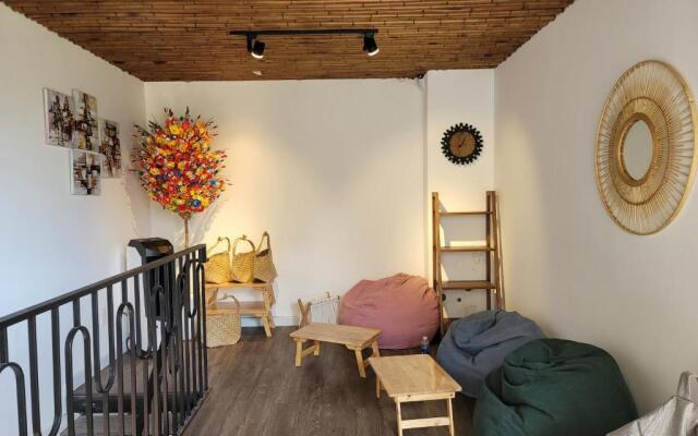 Wings House 2