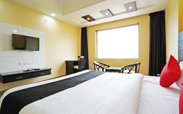 Hotel Chinar by OYO Rooms