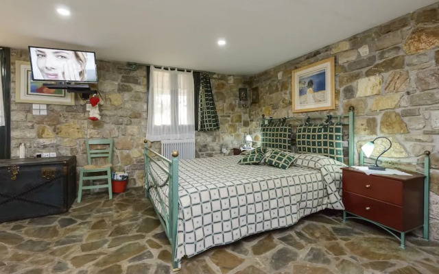 Garden Stone Studio - Secluded Holiday Escape