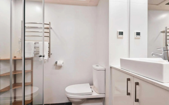 Lantern 1 Bedroom Loft with car space and Spectacular View