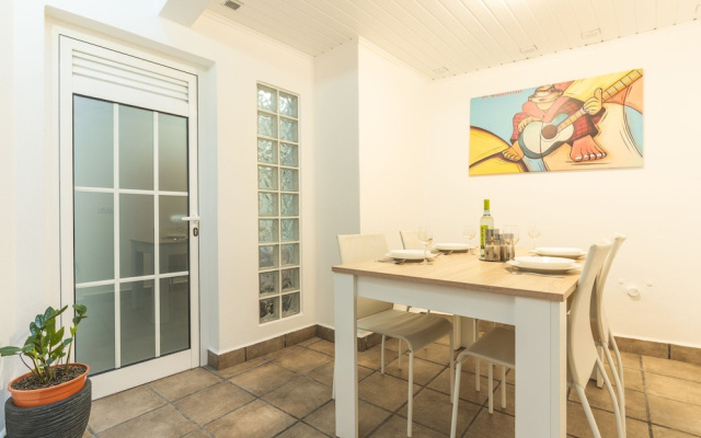 A Casinha by Atlantic Holiday