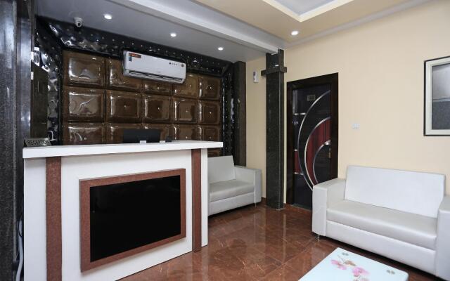 OYO 15530 Hotel G S Residency