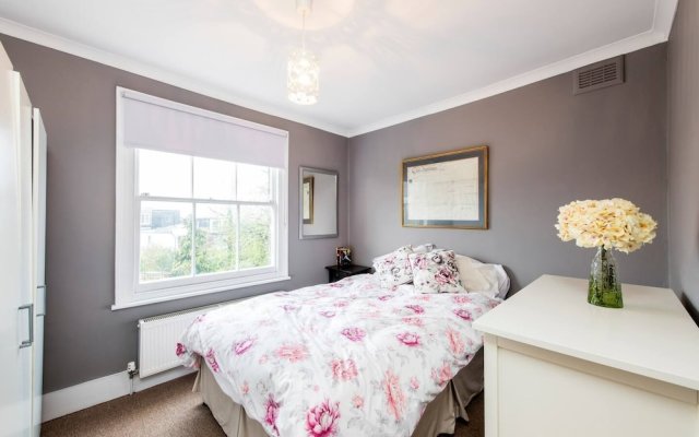 Bright, Stylish 3bed Flat in West Hampstead