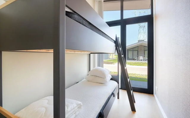 Holiday Home in Oud Ade Near Kaag Lakes