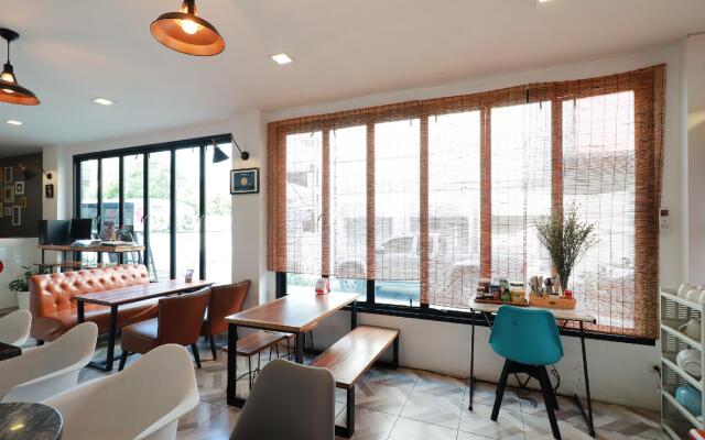 OYO 531 Le Light House & Hostel