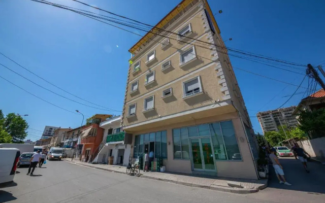 Hotel Tosi