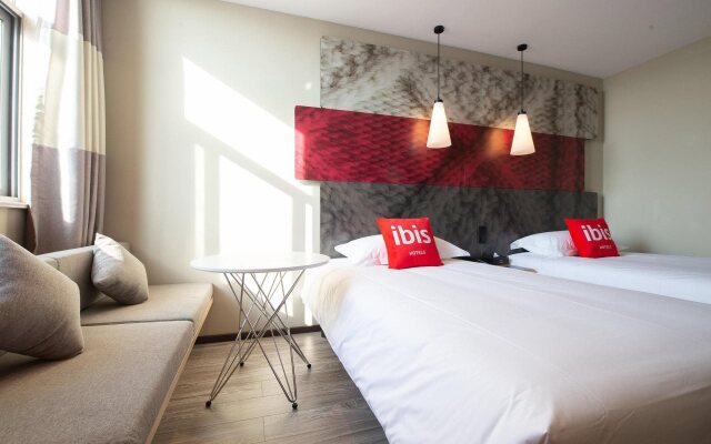 Ibis Guanyun Kowloon Port Water Street Hotel