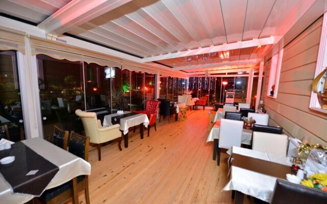 Assortie La Villa Hotel