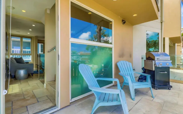 Ocean Breeze 1 & 2