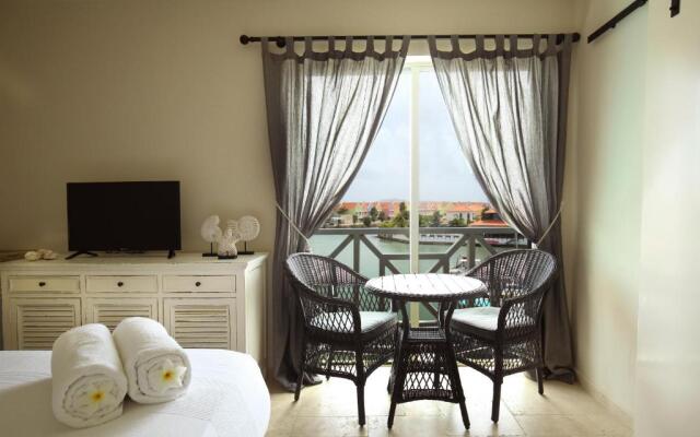Ocean Breeze Bonaire Apartments
