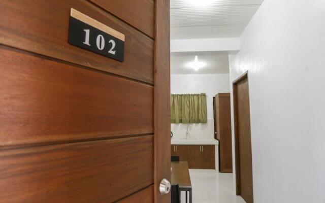 OYO 736 Jade Apartelle