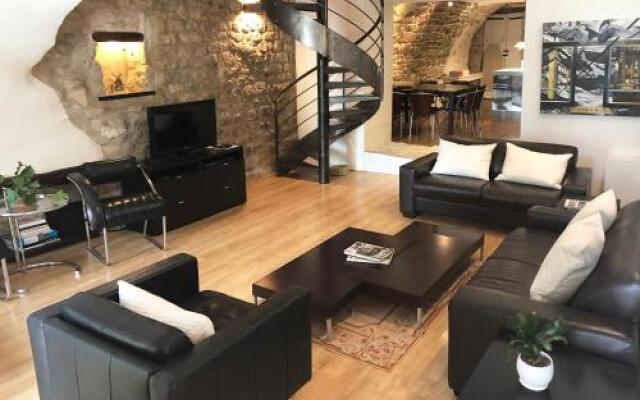 6 Rue Saint-Pierre