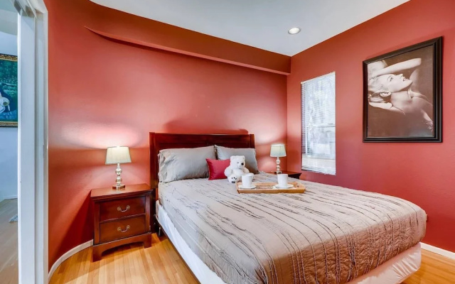 Amazing Quiet & Serene West Hollywood 5 Bedroom House Near Everything! (K1)