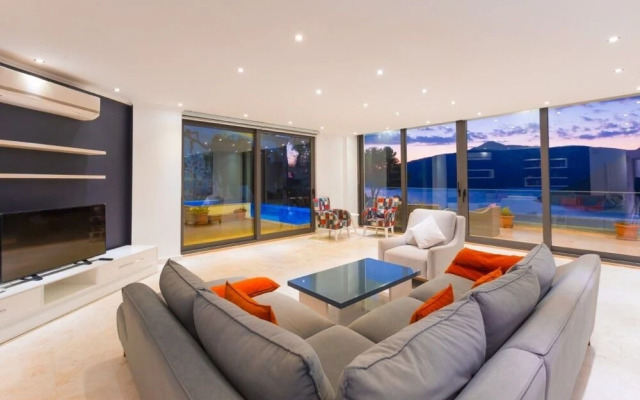 Villa Maris by Akdenizvillam