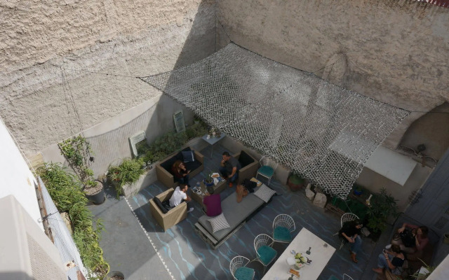 Alice Inn Athens