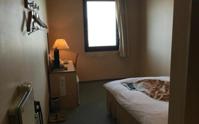 Hotel Four C's – Guest Rooms – Motomiya
