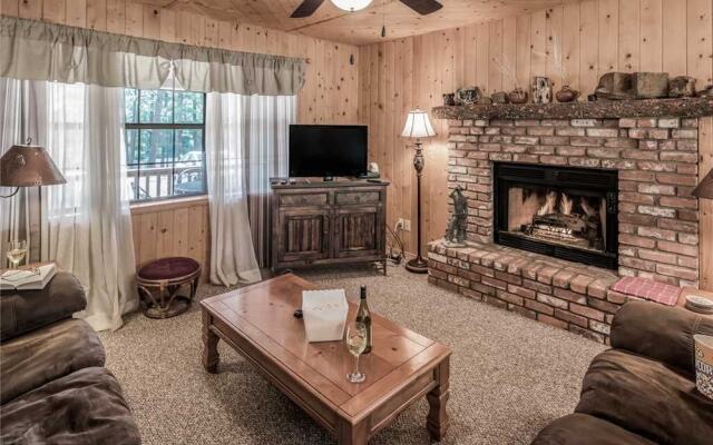 123 Rising Hill - Two Bedroom Cabin