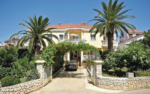 Stunning Home in Zadar With Wifi and 2 Bedrooms