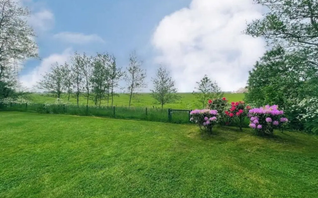 Historisches Reetdachhaus in Ruhiger Lage