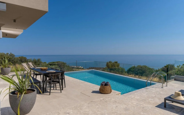 Villa Onyx - With Private Heated Pool