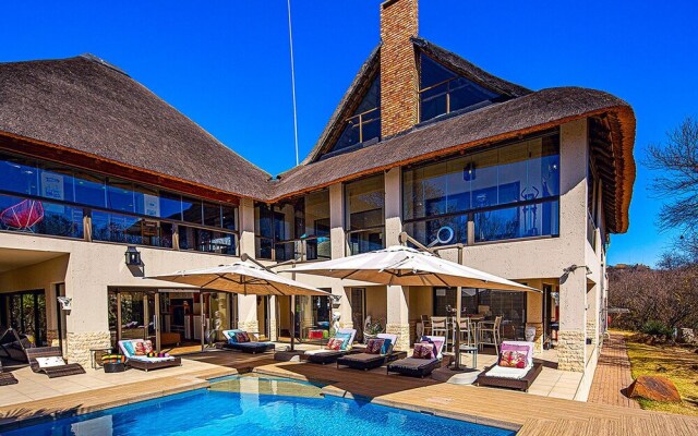 Vaal River YOLO Spaces – Vaal River Bush Lodge