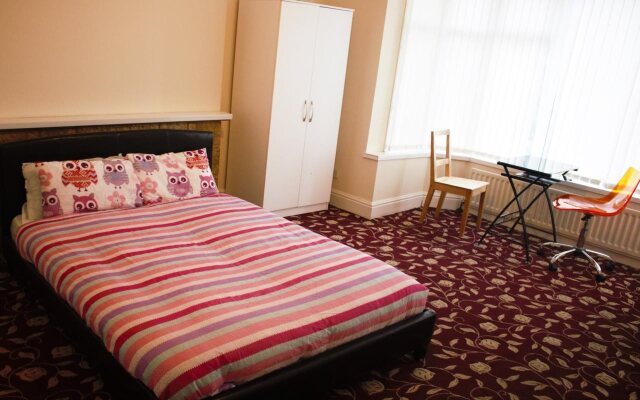 Birmingham Guest House 04