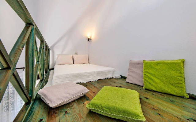 Villa Pezoula Santorini