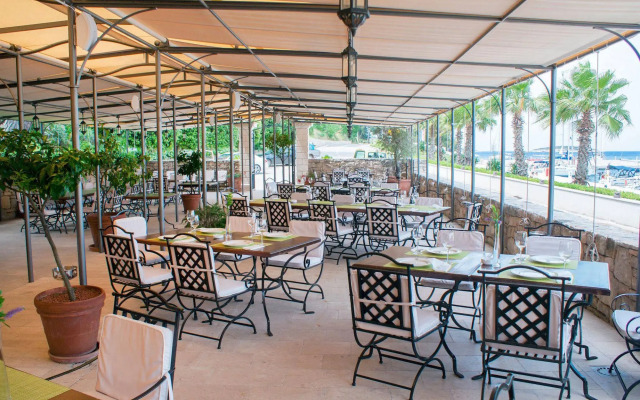Hotel Martinis Marchi