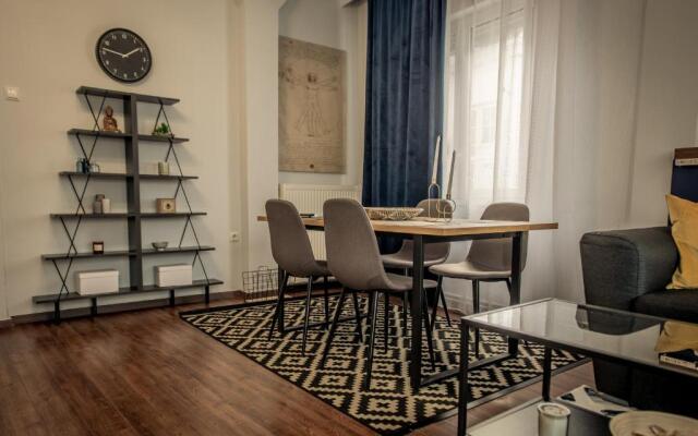 Poseidon's Apartment on White Tower Midas Home