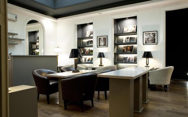 Piazza Farnese Luxury Suites