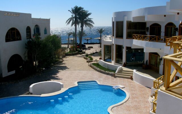 Red Sea Relax