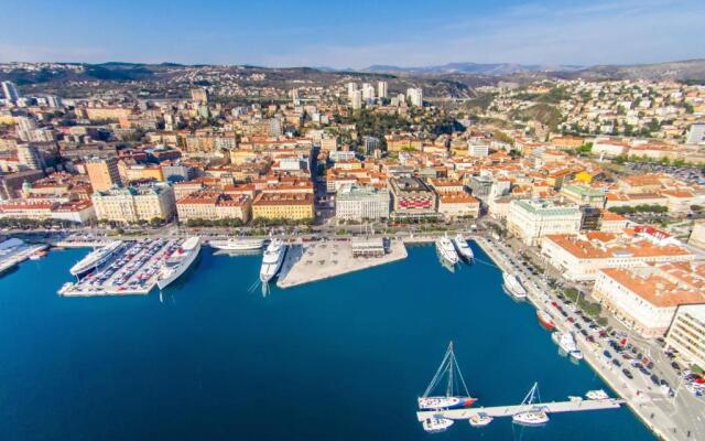 Apartment Fran Green & Blue