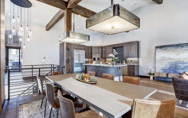 Wintours Leap 4 Bedroom Townhouse by RedAwning