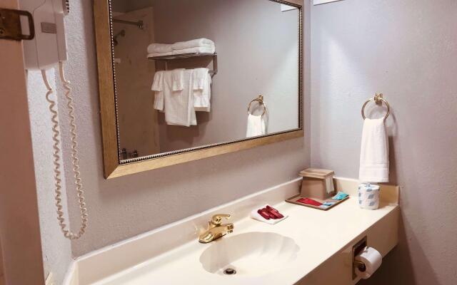 SureStay Plus Hotel by Best Western Greenwood