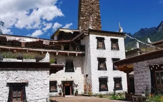 Kangbo Gudiaolou Hotel