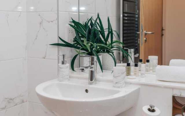 Birmingham City Centre - 3 Bed Apartment