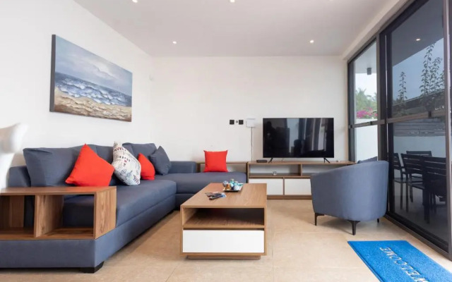 Tills No1 Beach Hotel