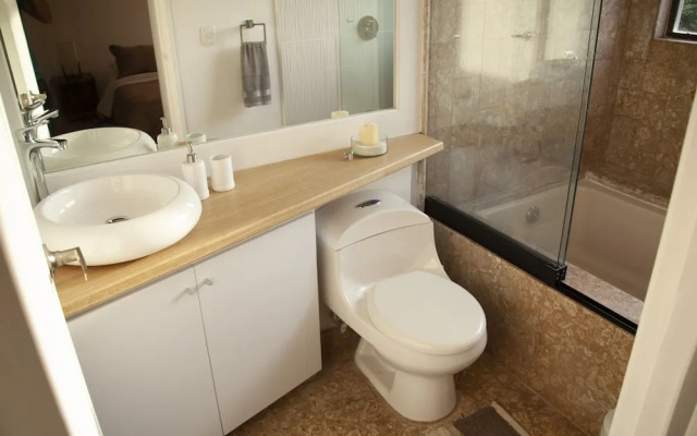 Large Apartment Poblado By Nomad Guru